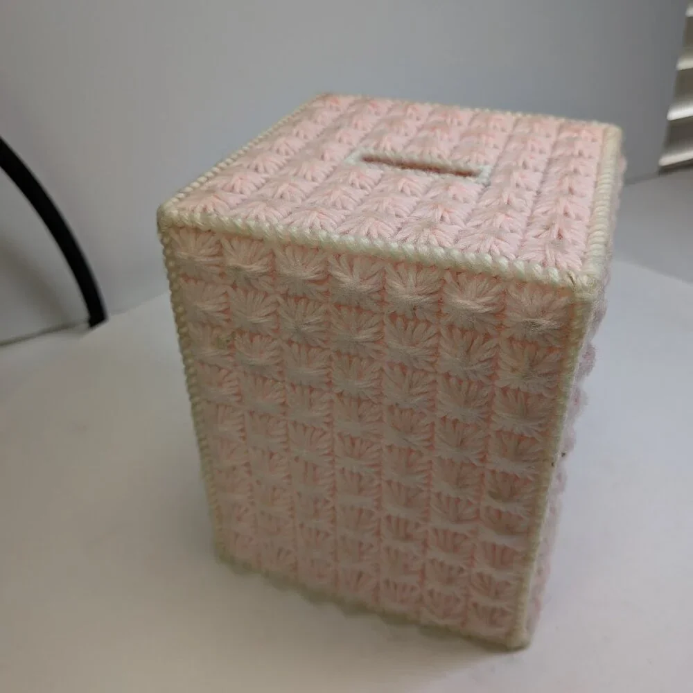 Vintage Pink plastic canvas tissue box cover